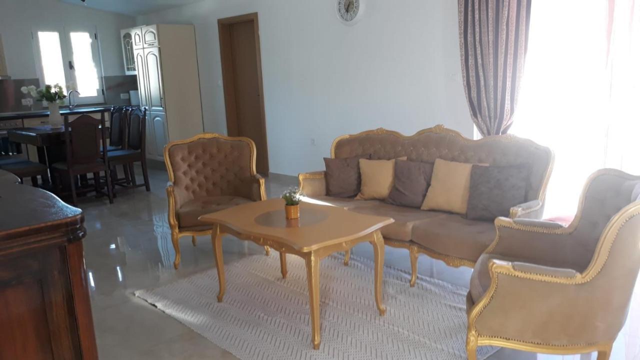 Apartment Venera Blace Bagian luar foto