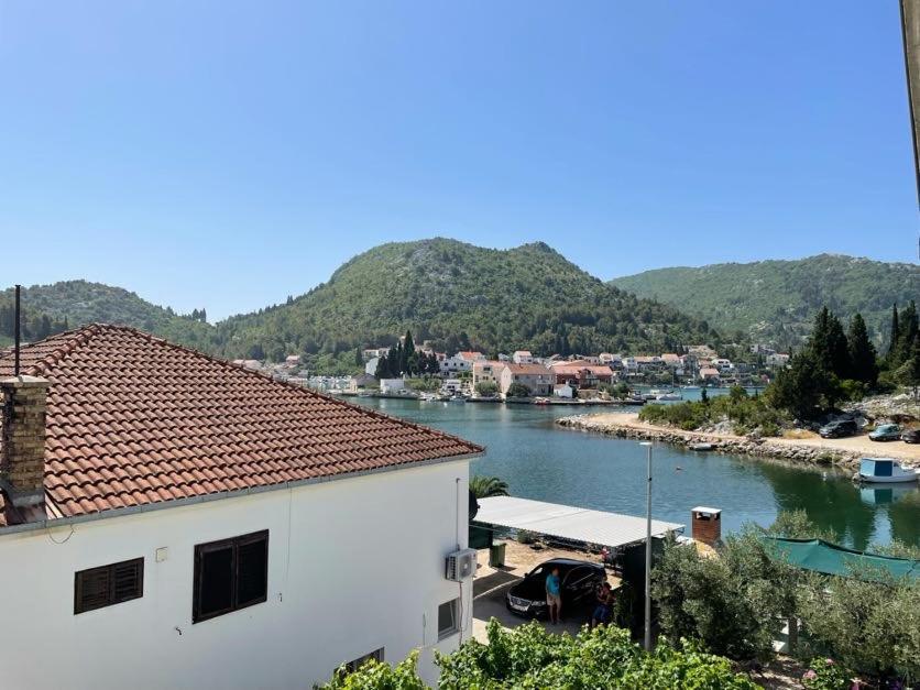 Apartment Venera Blace Bagian luar foto