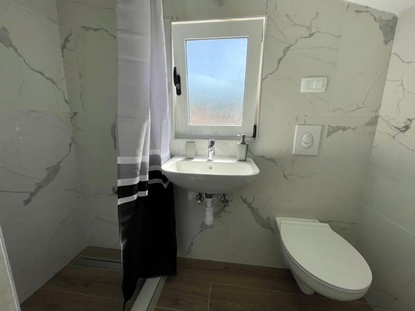 Apartment Venera Blace Bagian luar foto