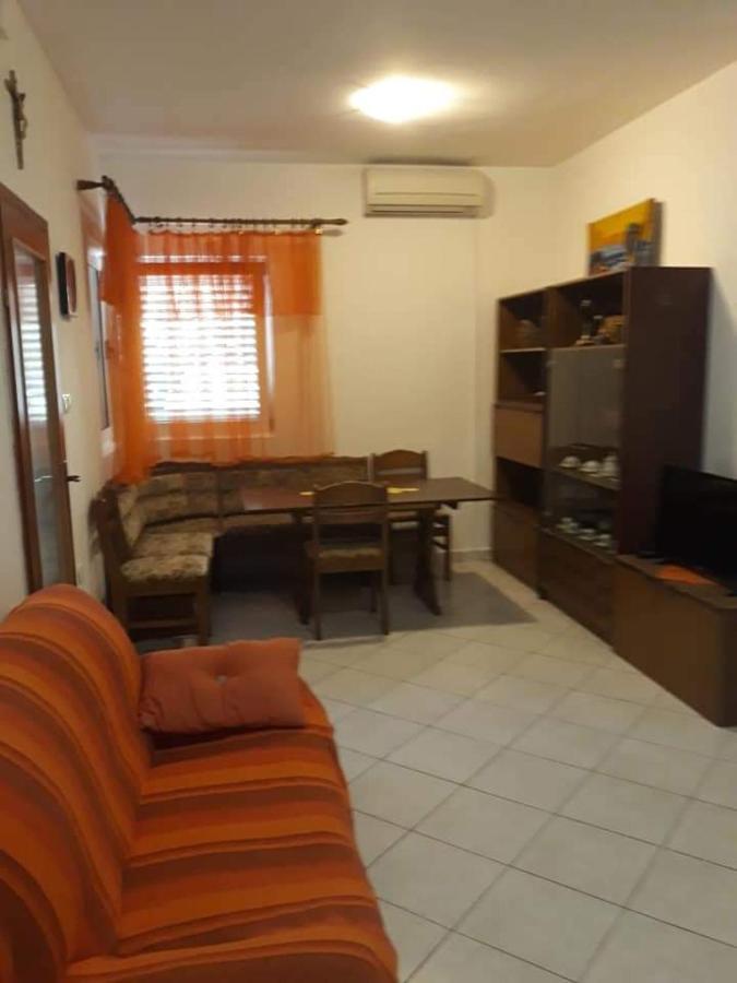 Apartment Venera Blace Bagian luar foto