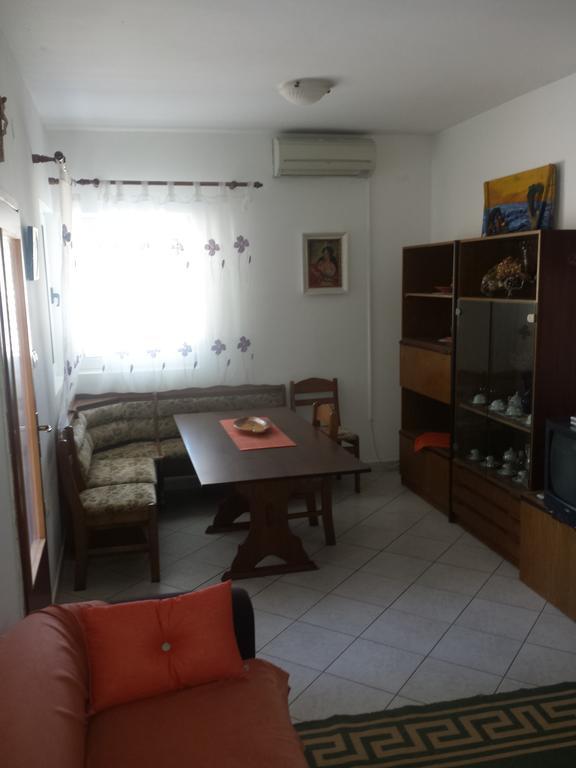 Apartment Venera Blace Bagian luar foto