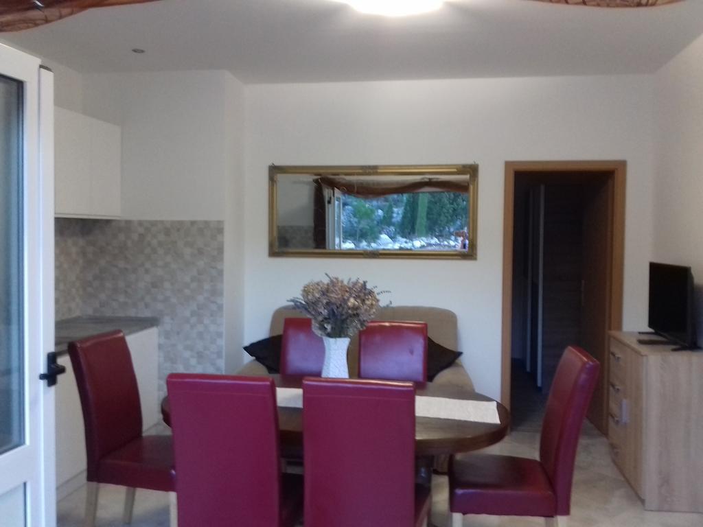 Apartment Venera Blace Bagian luar foto