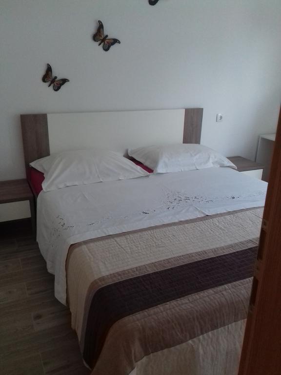 Apartment Venera Blace Bagian luar foto