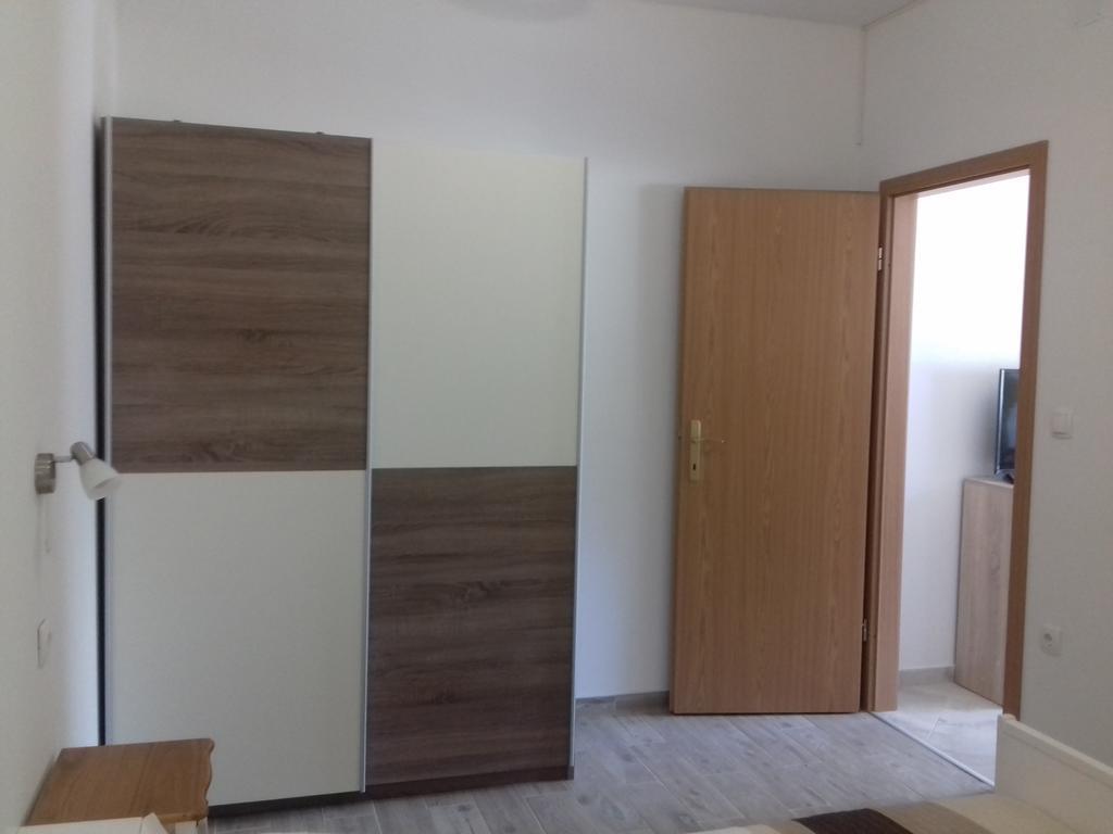 Apartment Venera Blace Bagian luar foto
